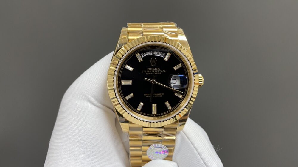 롤렉스 데이데이트 블랙다이얼 금통 40mm