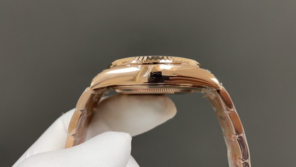롤렉스 스카이드웰러 다크로듐 로즈골드 42mm - 이미지 4
