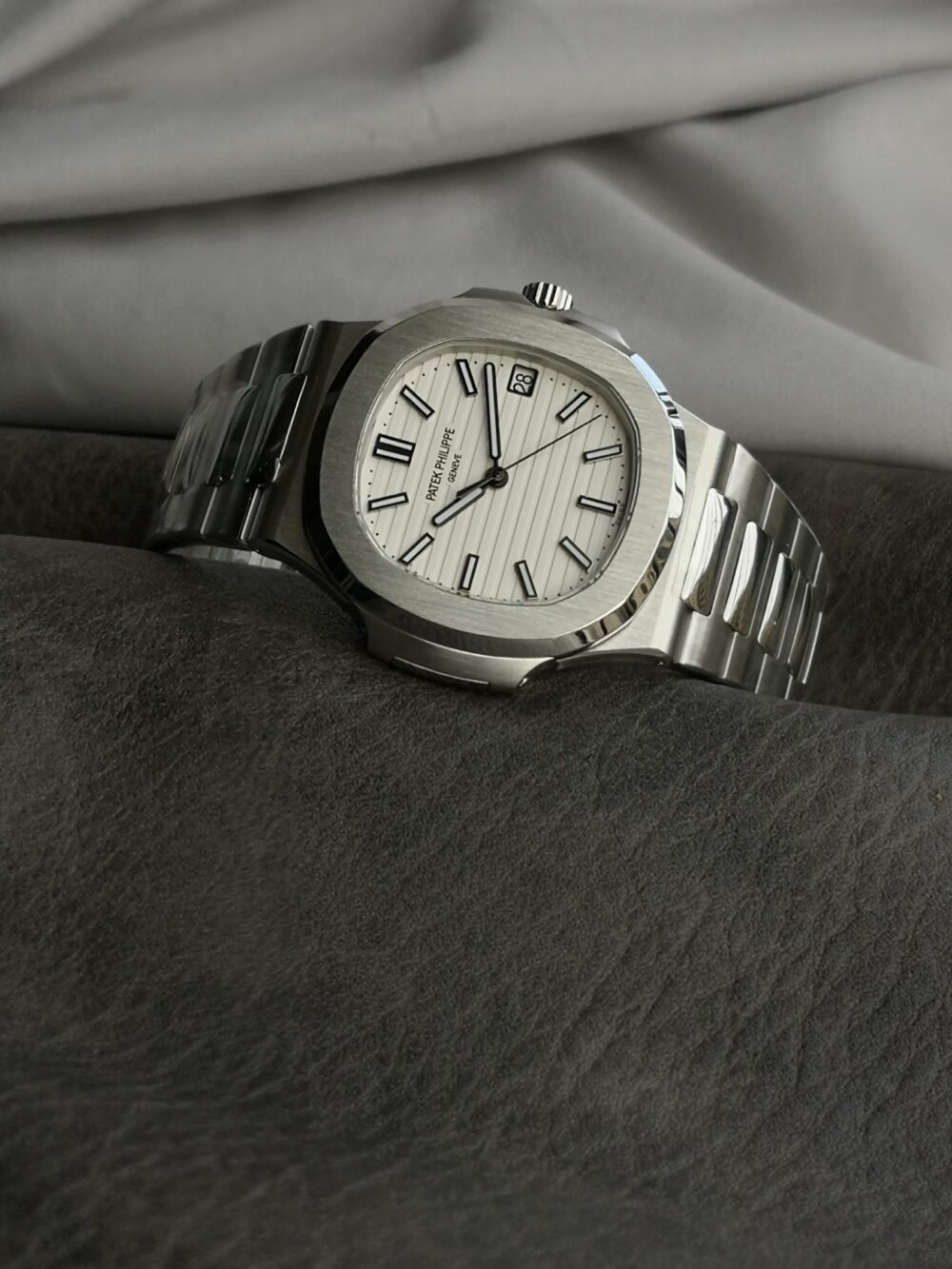 파텍필립 노틸러스 흰판 40mm - 이미지 9