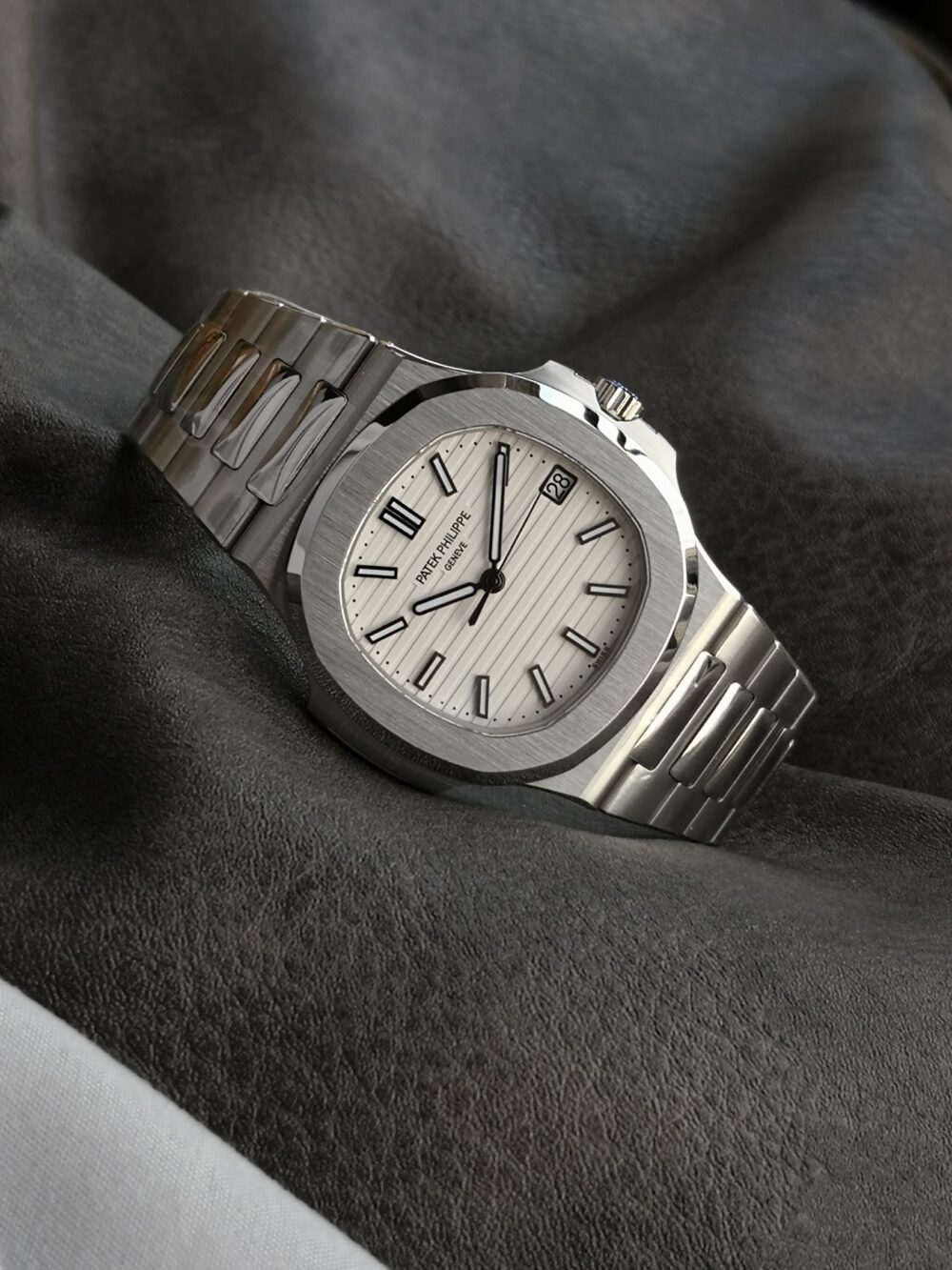 파텍필립 노틸러스 흰판 40mm - 이미지 8