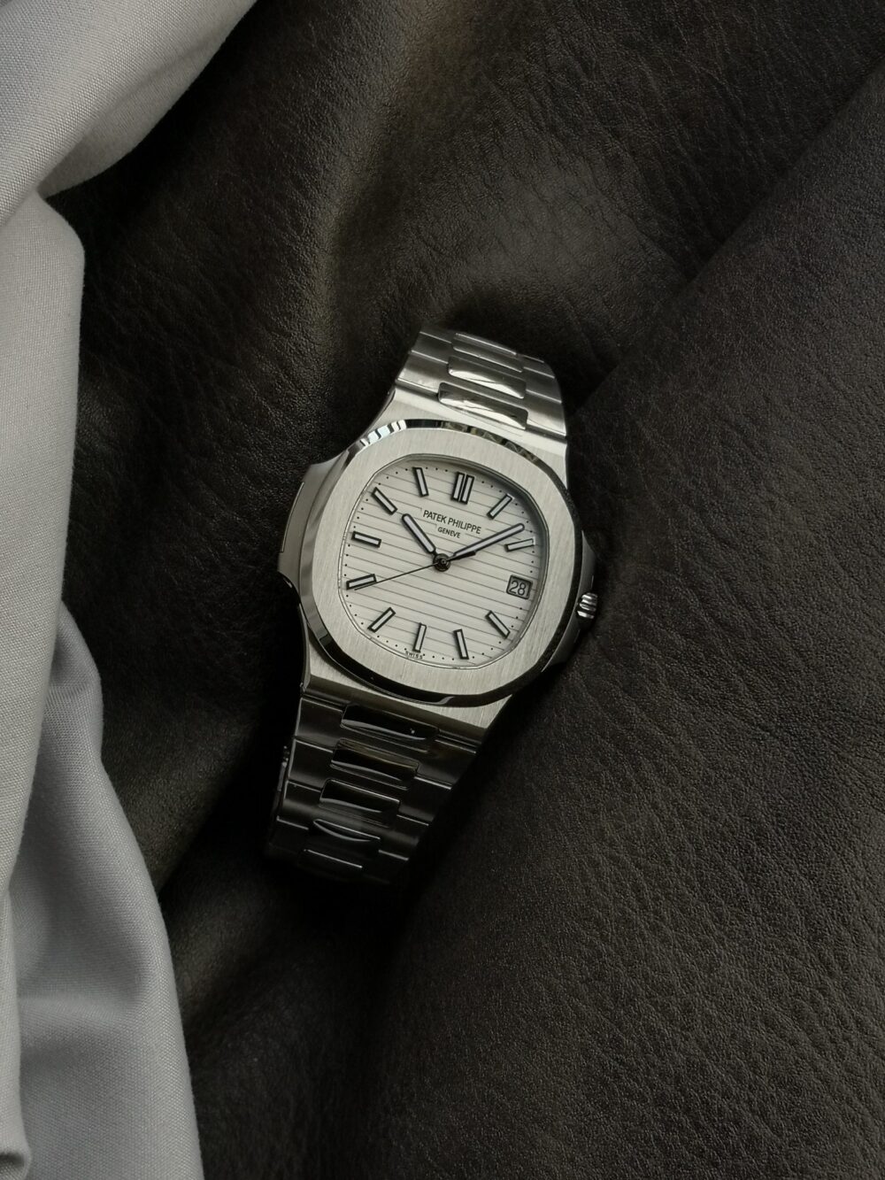 파텍필립 노틸러스 흰판 40mm - 이미지 7