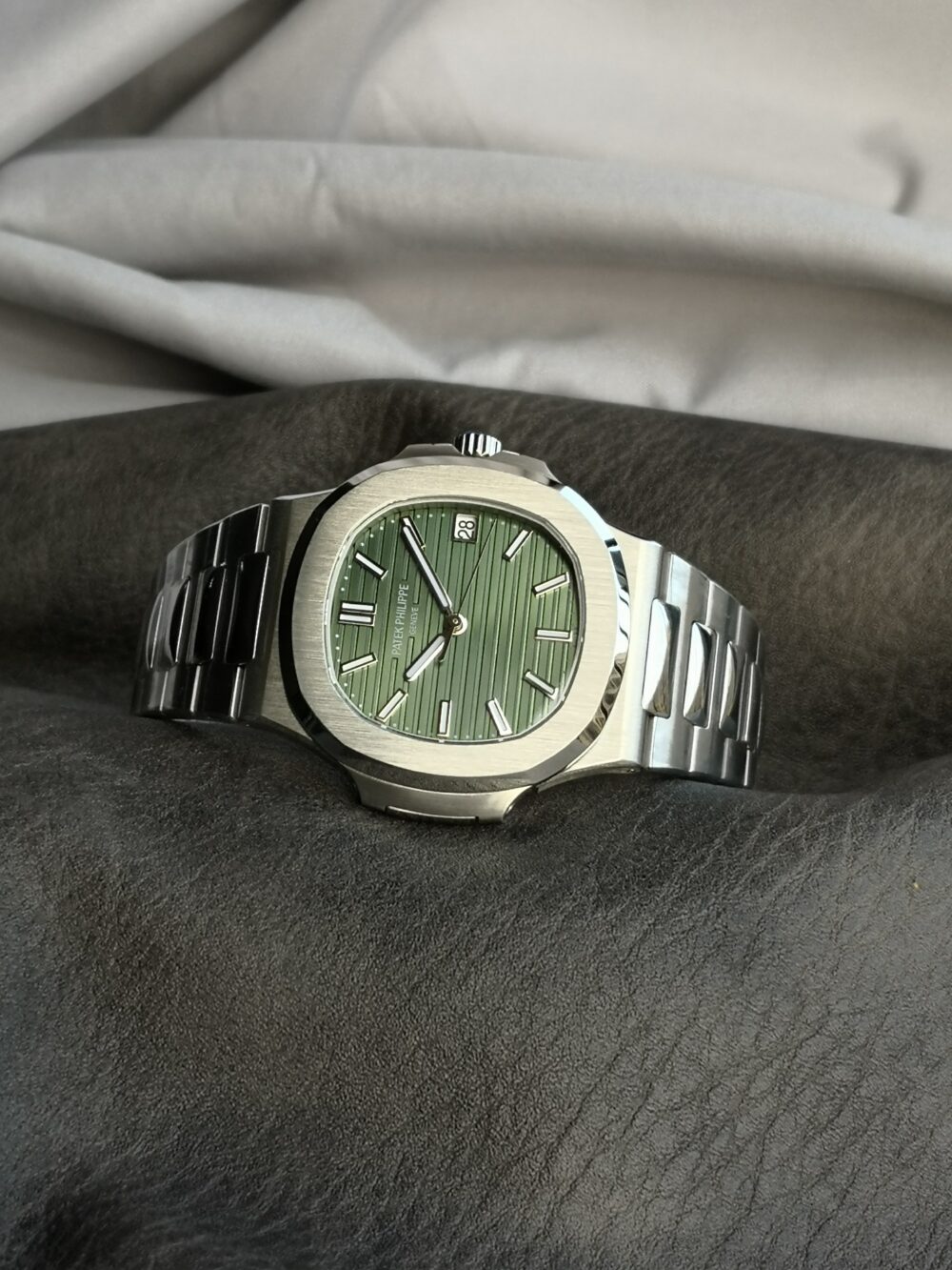 파텍필립 노틸러스 그린 40mm - 이미지 9