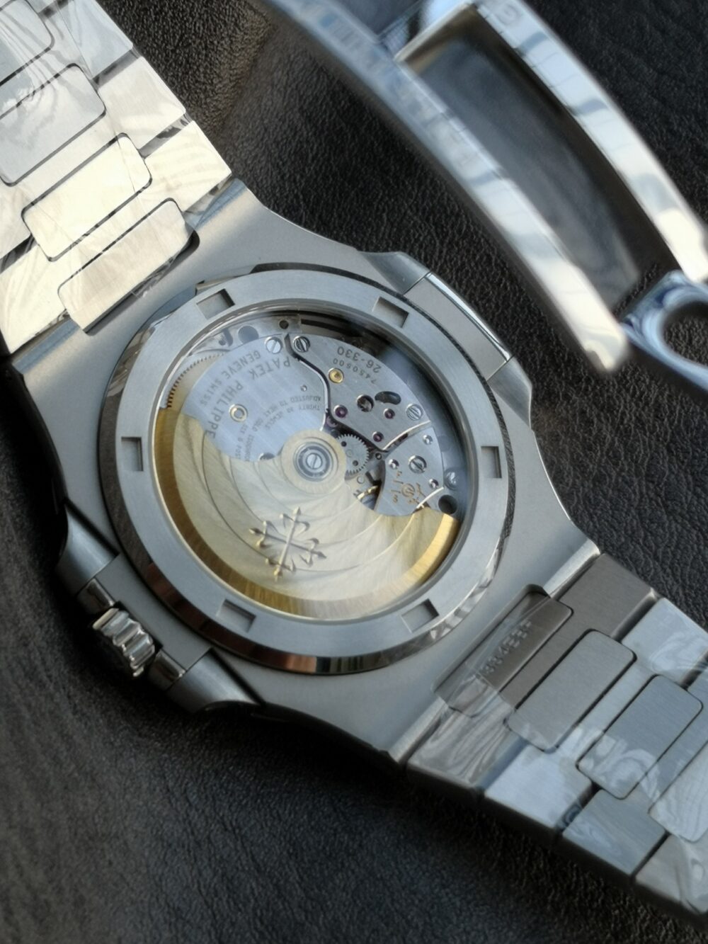 파텍필립 노틸러스 그린 40mm - 이미지 3