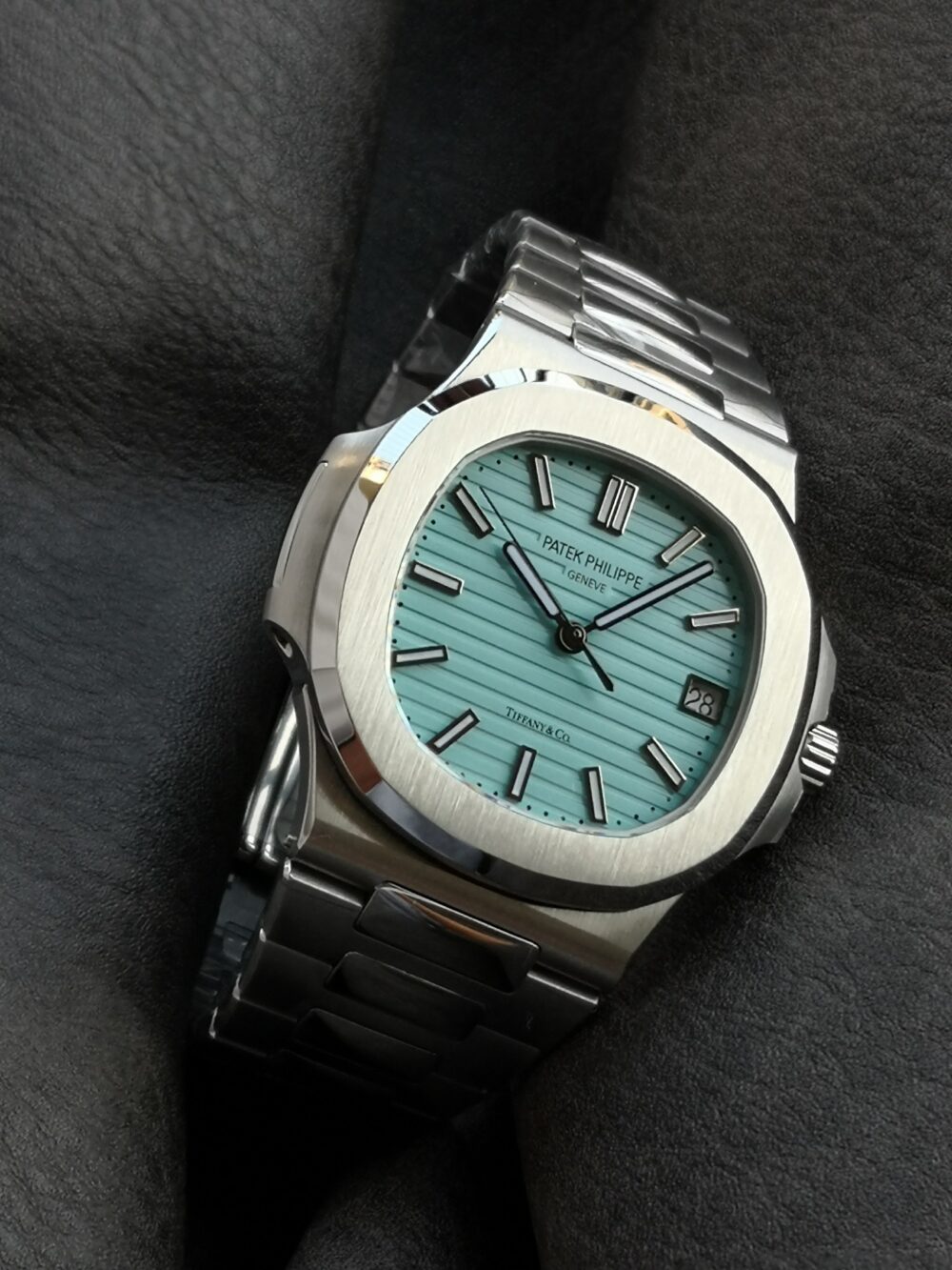 파텍필립 노틸러스 티파니 블루 40mm - 이미지 9