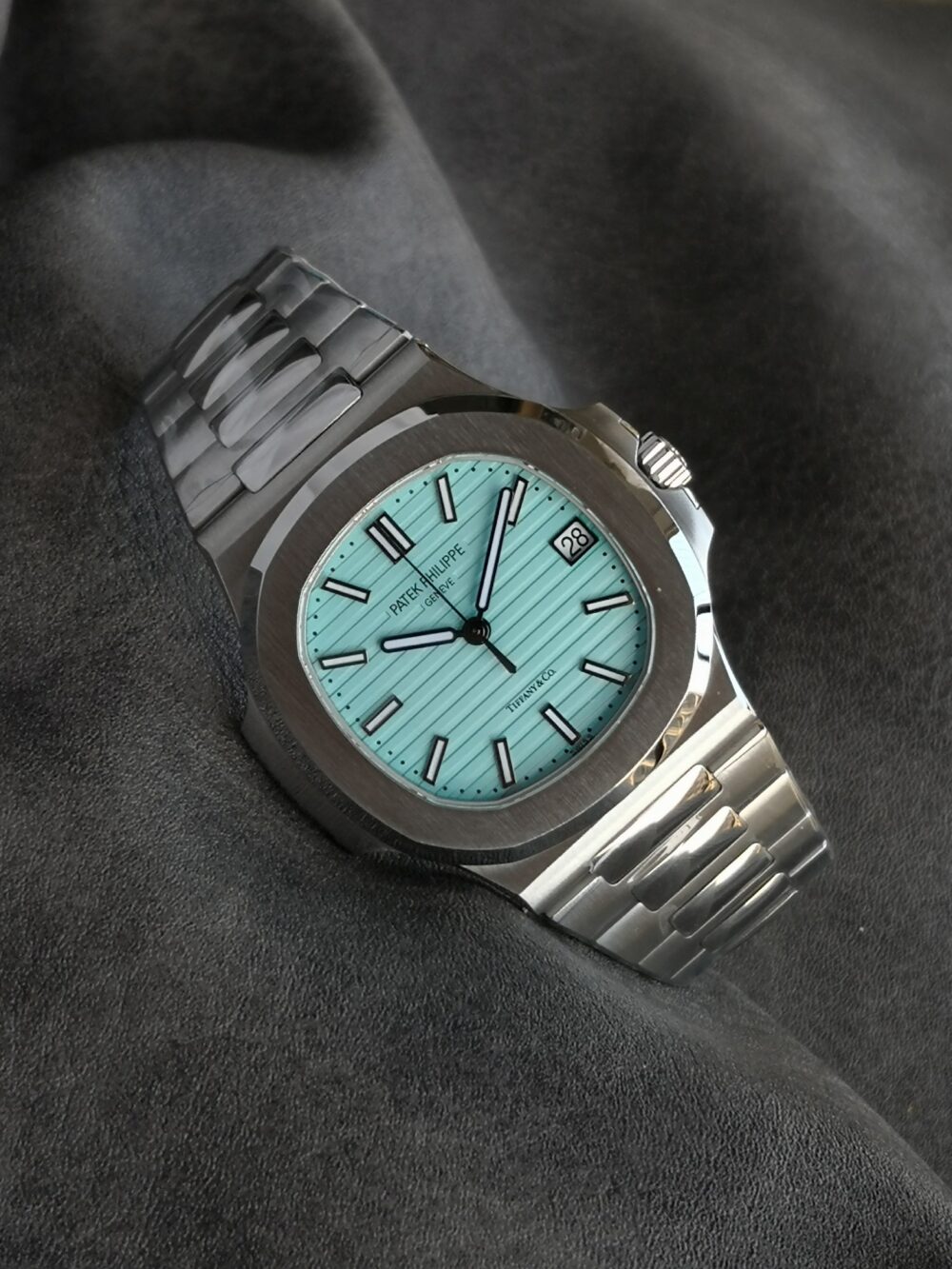 파텍필립 노틸러스 티파니 블루 40mm - 이미지 8