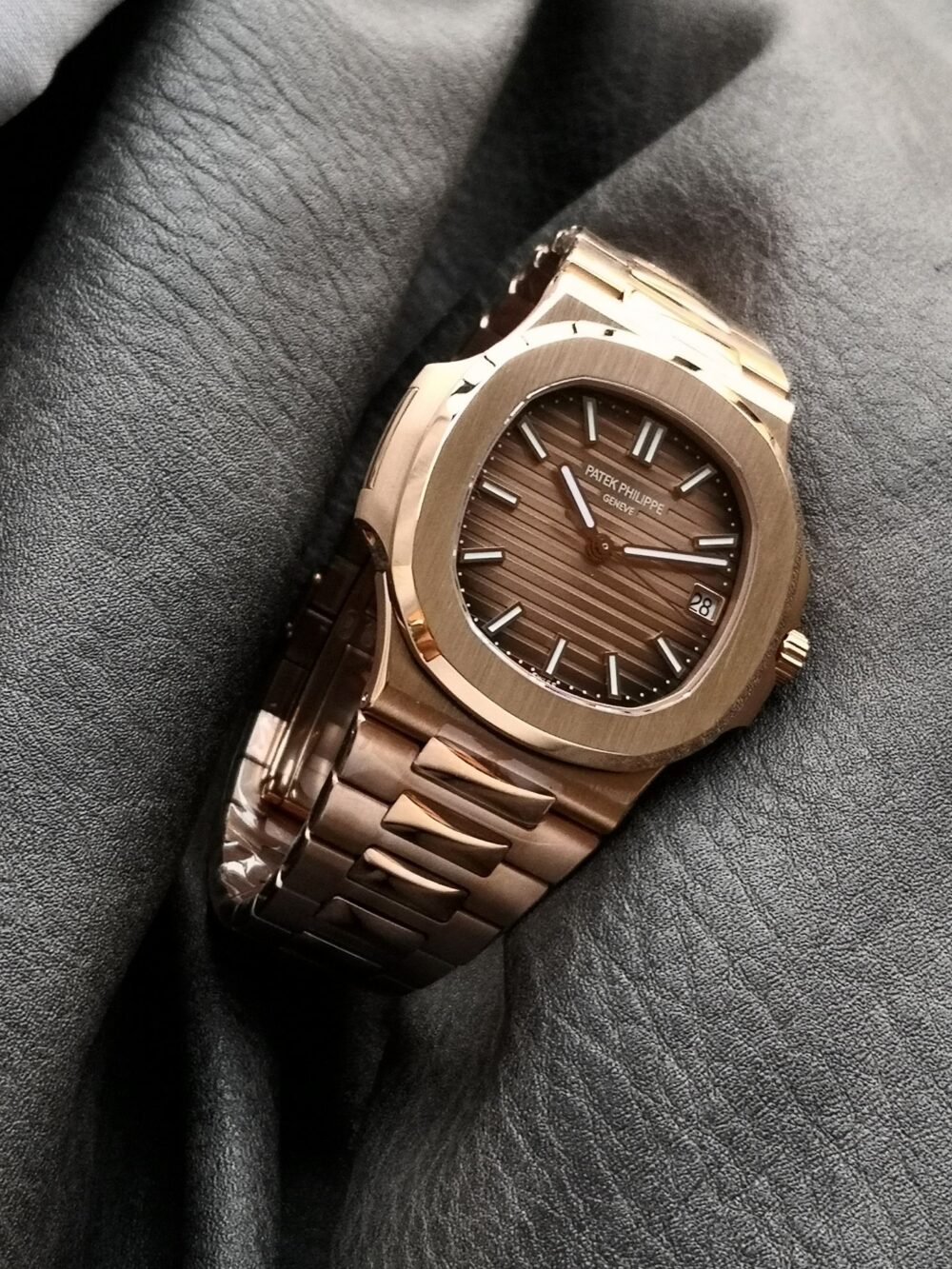 파텍필립 노틸러스 로즈골드 브라운 40mm