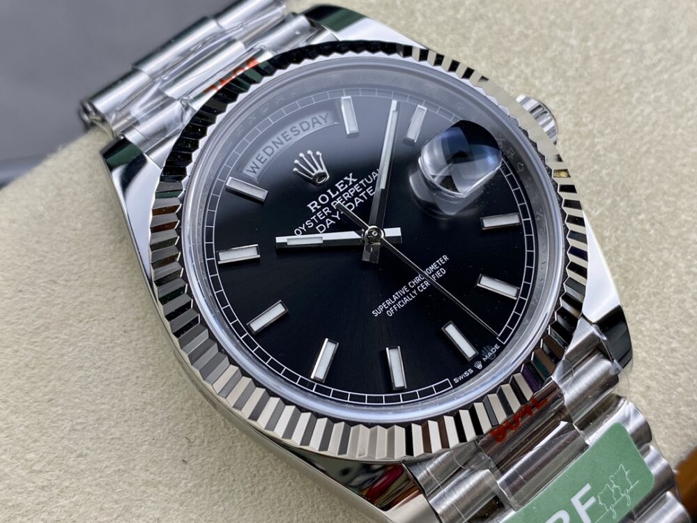 롤렉스 데이데이트 화이트골드 블랙 다이얼 40mm