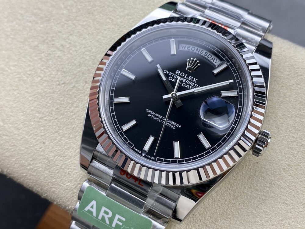 롤렉스 데이데이트 화이트골드 블랙 다이얼 40mm - 이미지 3