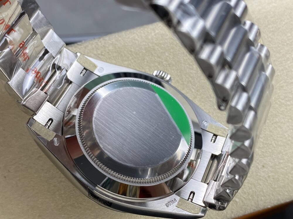 롤렉스 데이데이트 화이트골드 블랙 다이얼 40mm - 이미지 6