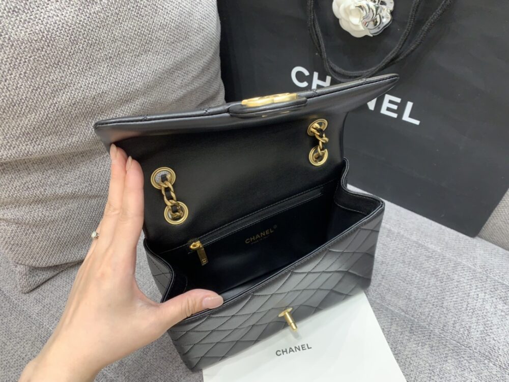 샤넬 23P 레트로 플랩백 23CM 램스킨 - 이미지 4