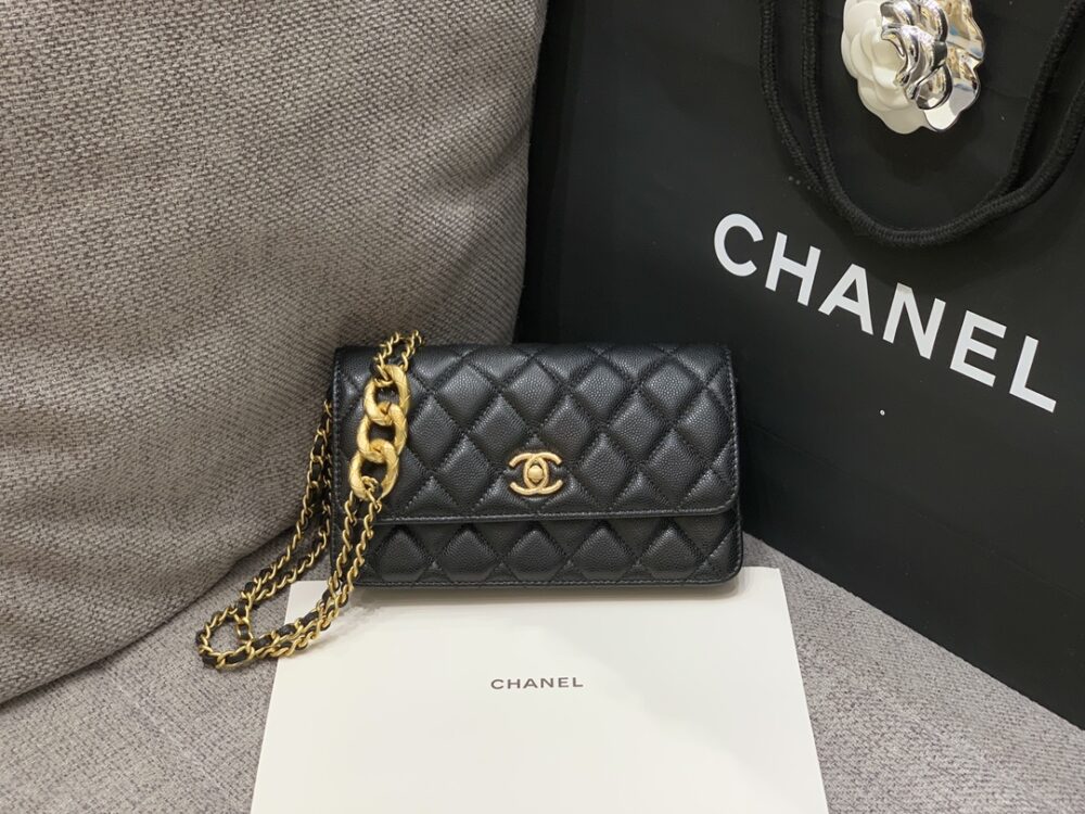 샤넬 23A CC로고 WOC 19CM