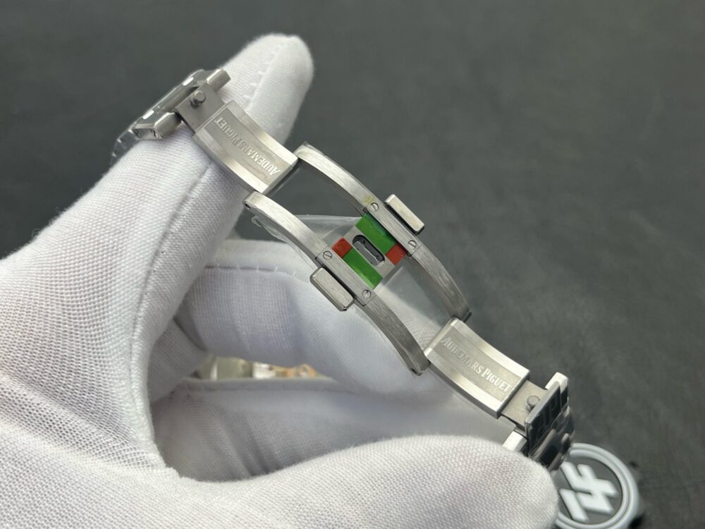 오데마피게 로얄오크 15202 청판 39mm - 이미지 4
