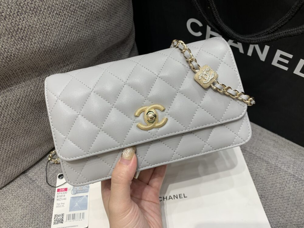 샤넬 24k 체인 미니백 AP4300 - 이미지 9