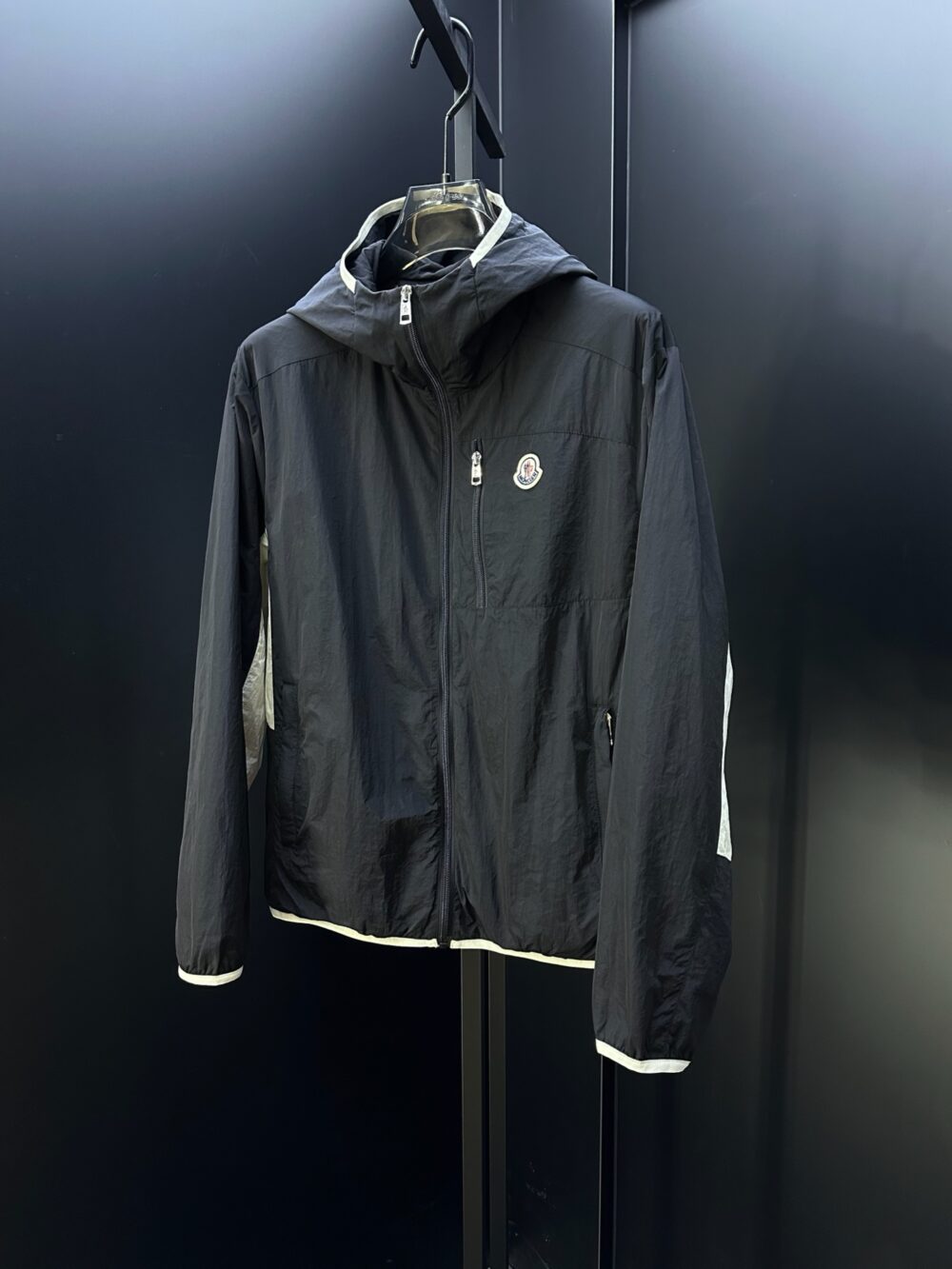 몽클레어 25SS 바람막이